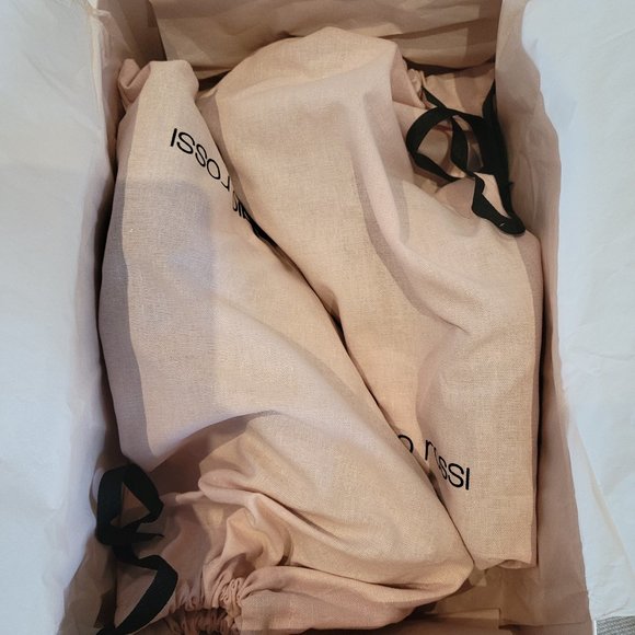 Sergio Rossi Godiva Black Patent Pumps - Picture 13 of 15